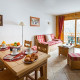 s�sz�ll�s: Le Hameau du Rocher Blanc